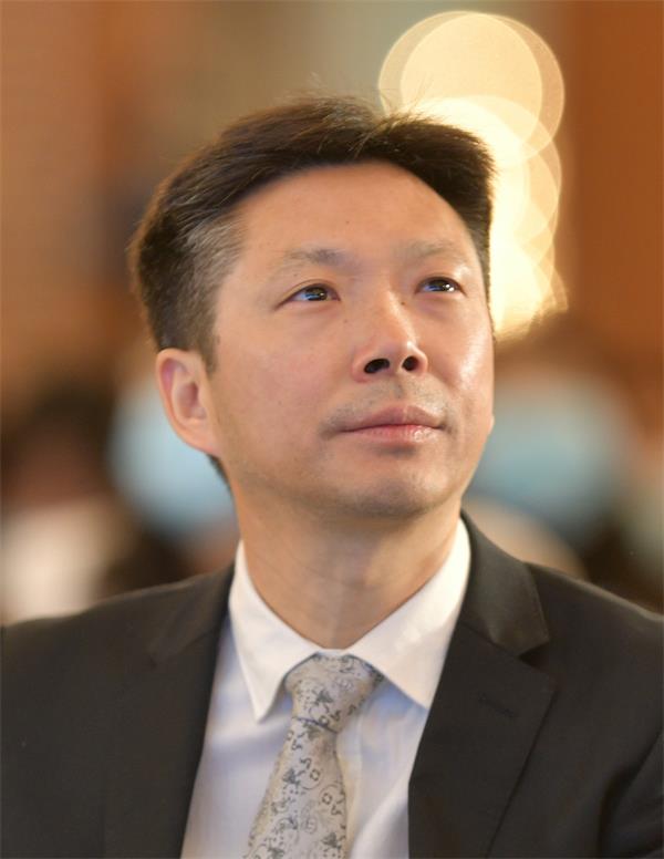 Bo Huang